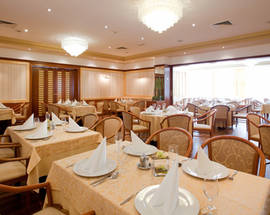 Hotel Paka Restaurant