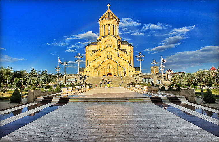 The Holy Trinity Cathedral of Tbilisi | Sightseeing | Tbilisi City Guide