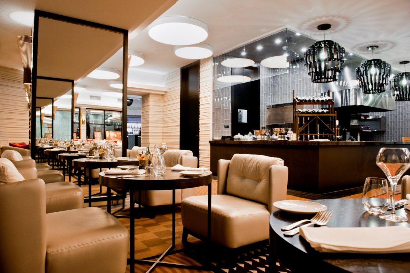 Le Victoria Brasserie Moderne | Warsaw Restaurants | Warsaw