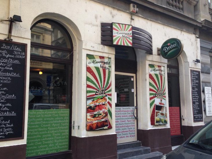 Mamma Mia Snack Bar