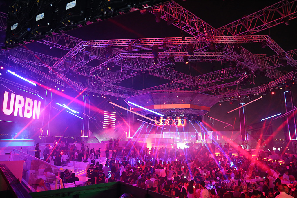 White club. Вайт Дубай. White Club Dubai. White Night Club Dubai. Крутой клуб Уайт клаб.