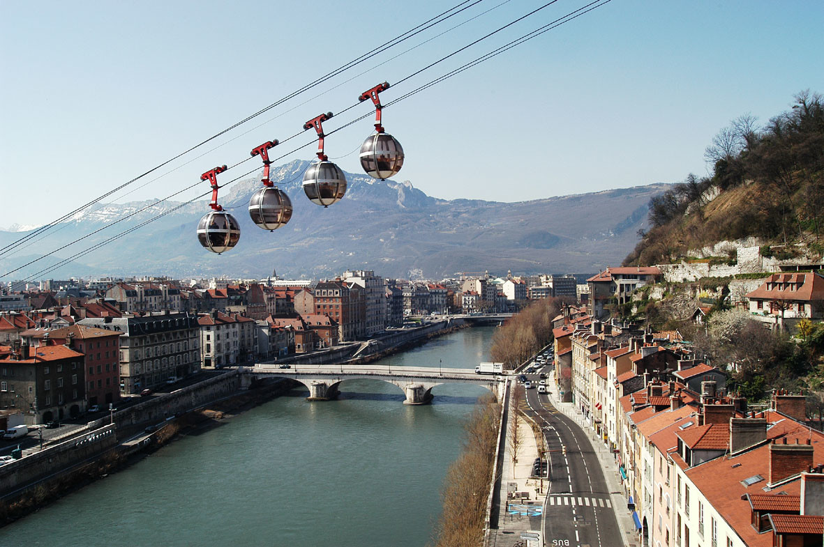 GrenobleBastille Cable Car Sightseeing Grenoble