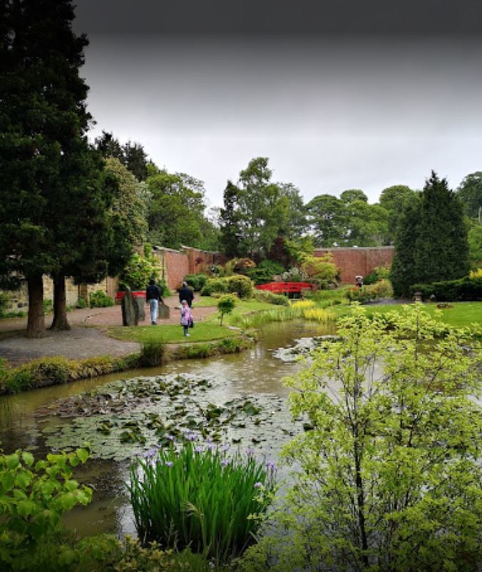 Horsforth Hall Park Sightseeing Leeds