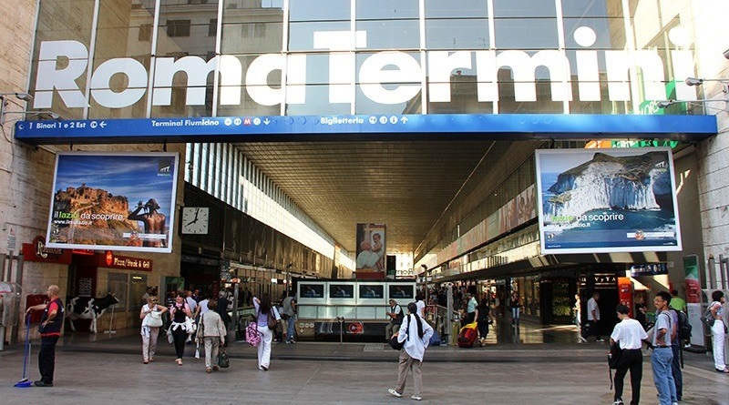 Stazione Termini Roma Shopping Rome