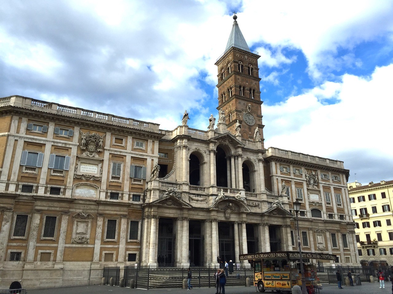 Basilica di Santa Maria Maggiore | Sightseeing | Rome