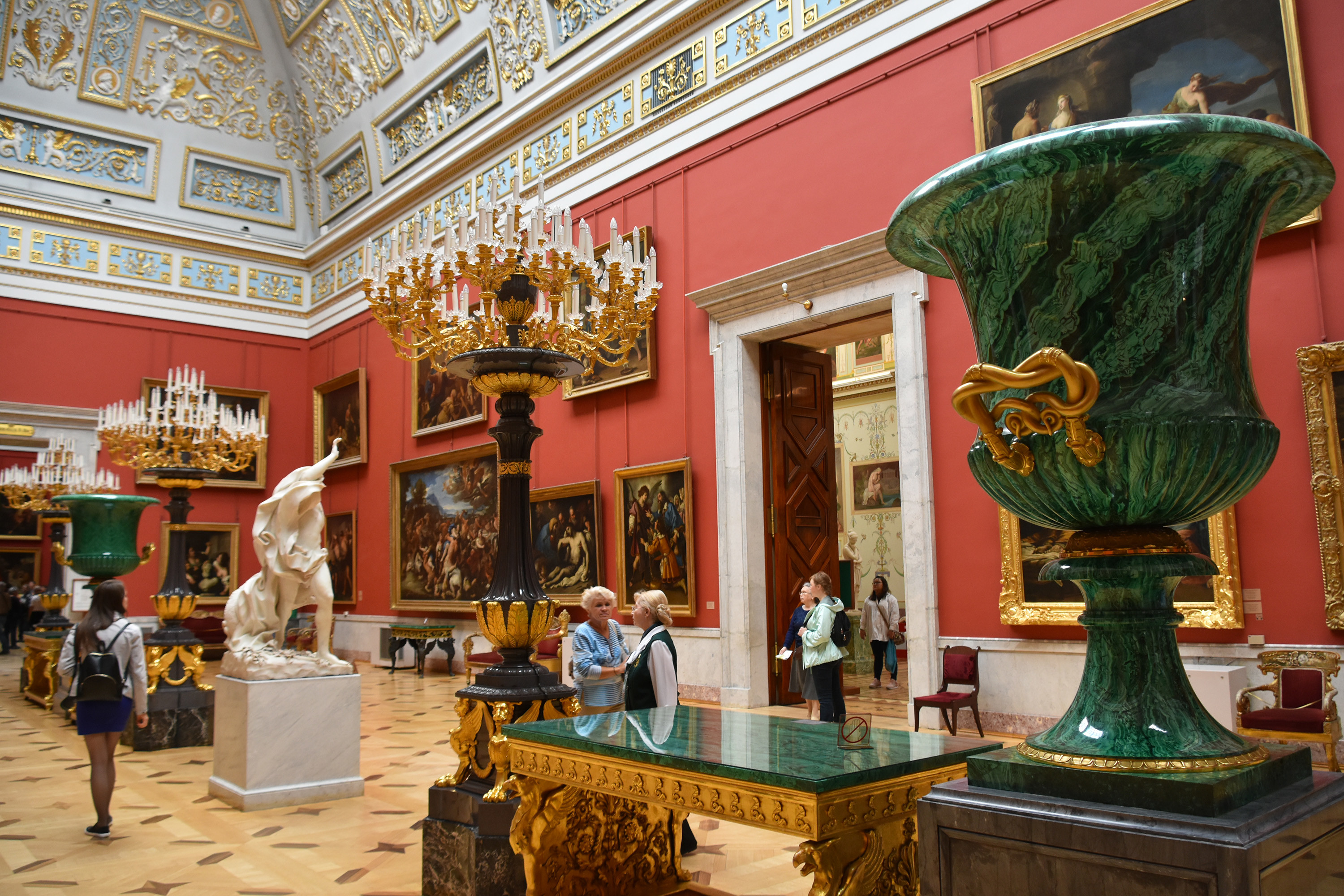 Hermitage | Sightseeing | St.Petersburg