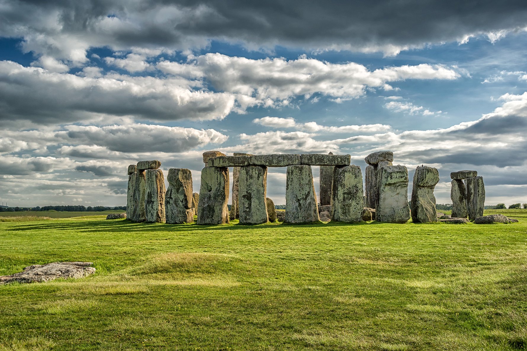 Stone england. Стоунхендж - Эйвбери, Великобритания. Кромлех Стоунхендж. Стоунхендж близ Солсбери. Кромлех.. Мегалитические сооружения Стоунхендж.