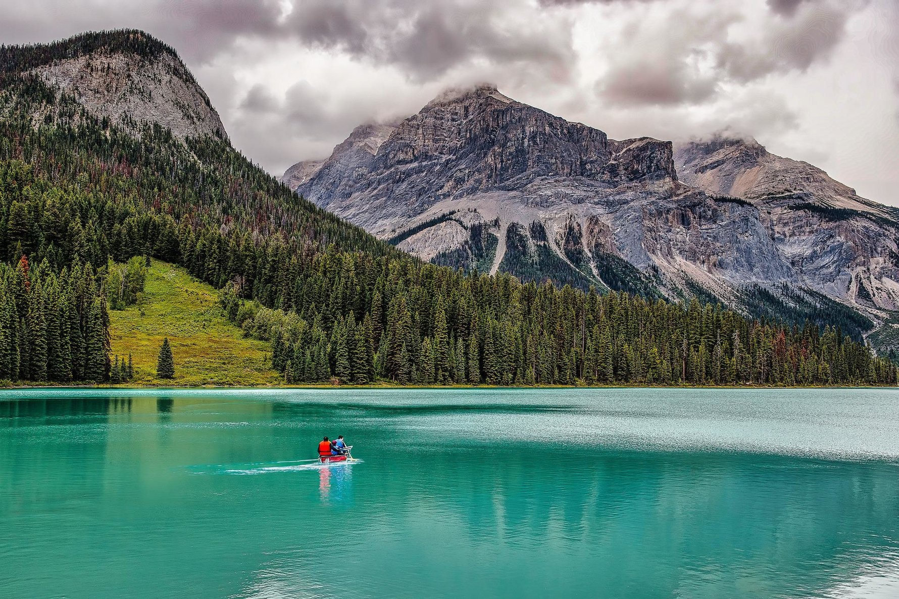 what to do in canada - canoeing © G Poulsen, Pixabay