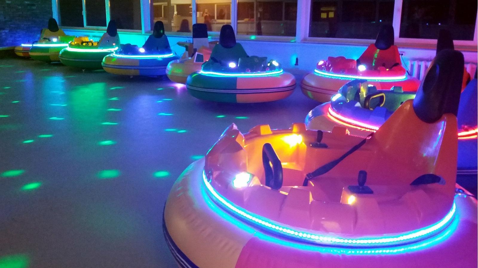 Hüppa play park UFO rides