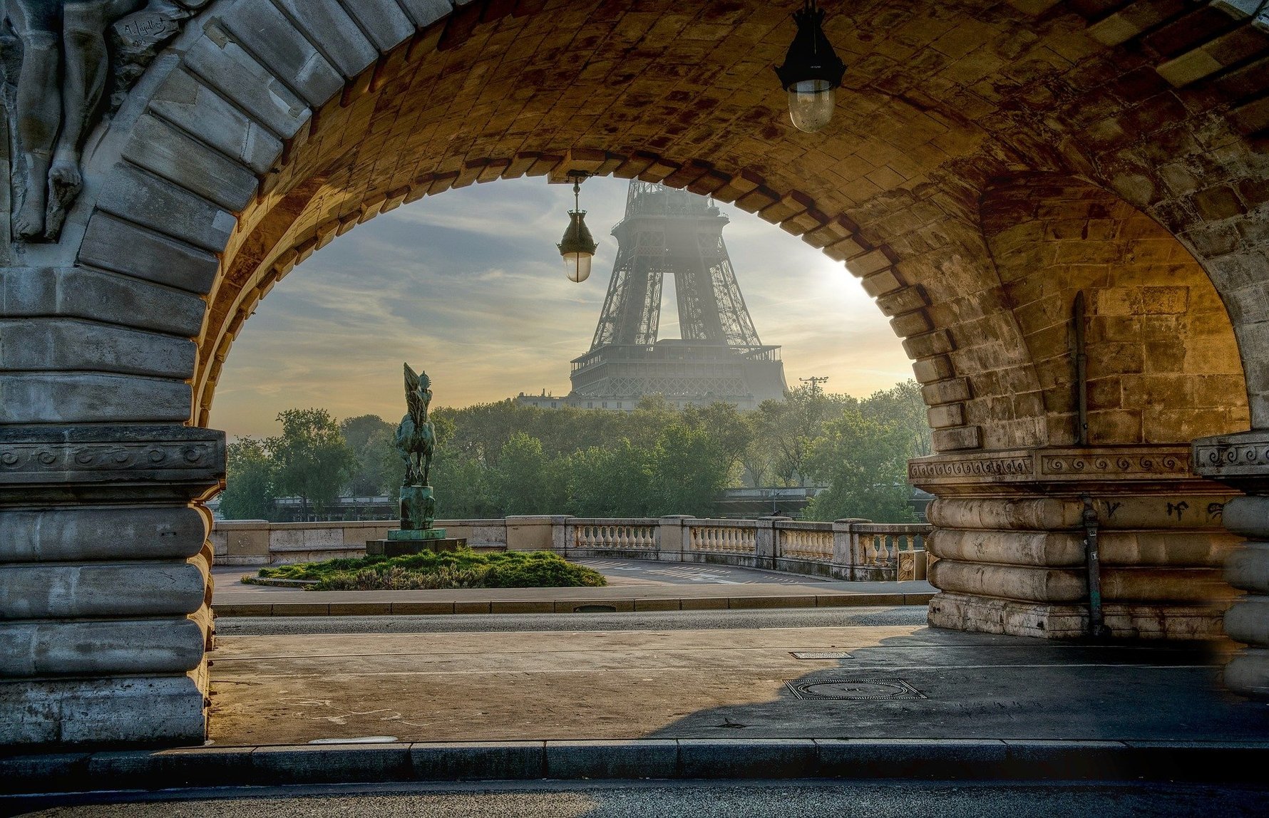 Top Places to Visit in France, Paris© Jean-Philippe Fourier, Pixabay 