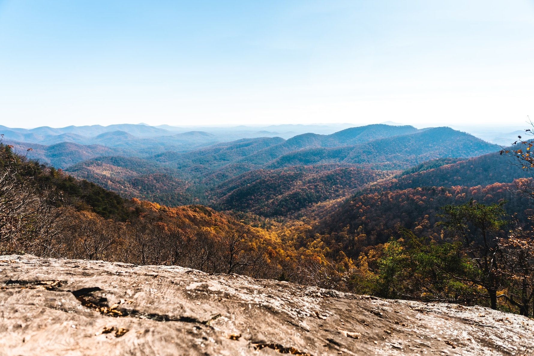 Top Things to Do in Pennsylvania, appalachia trail © john-verrone-unsplash