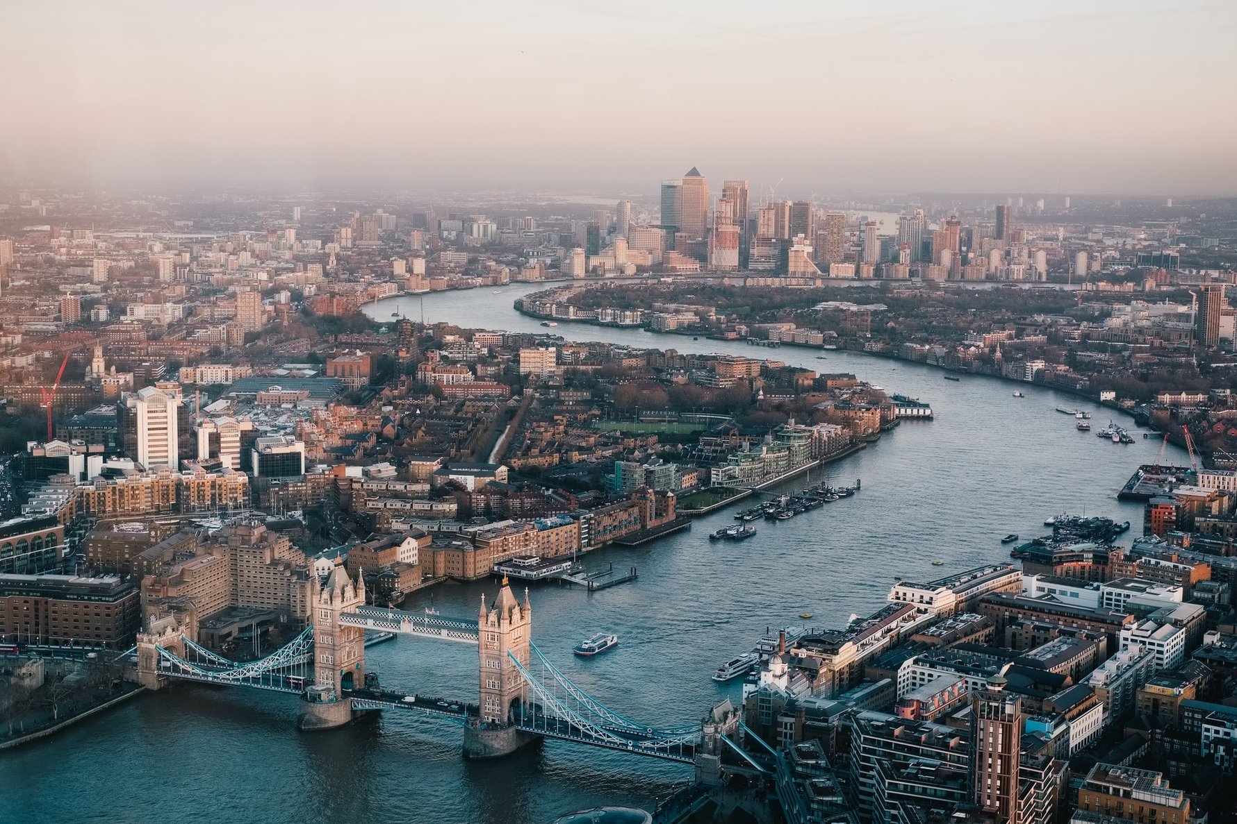 The World's Best Cities to Put on Your Poker Face - London © benjamin-davies-unsplash