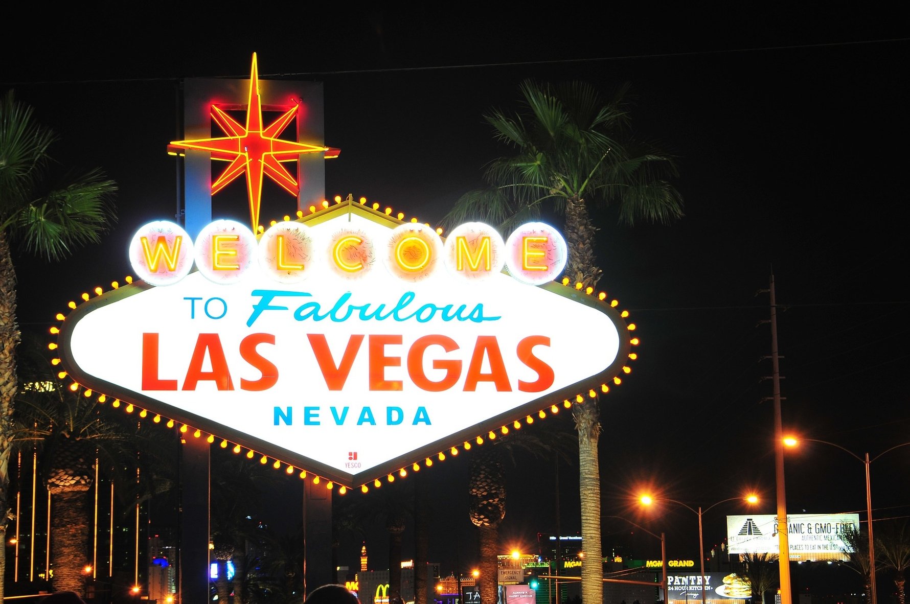 Top Gambling Destinations in the World - Las Vegas, USA © tookapic, Pixabay