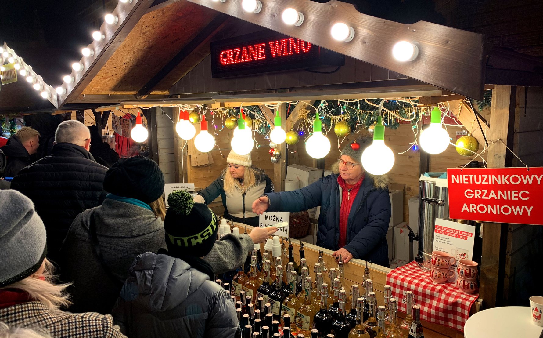 Grzane Wino stall at Gdańsk Christmas Markets