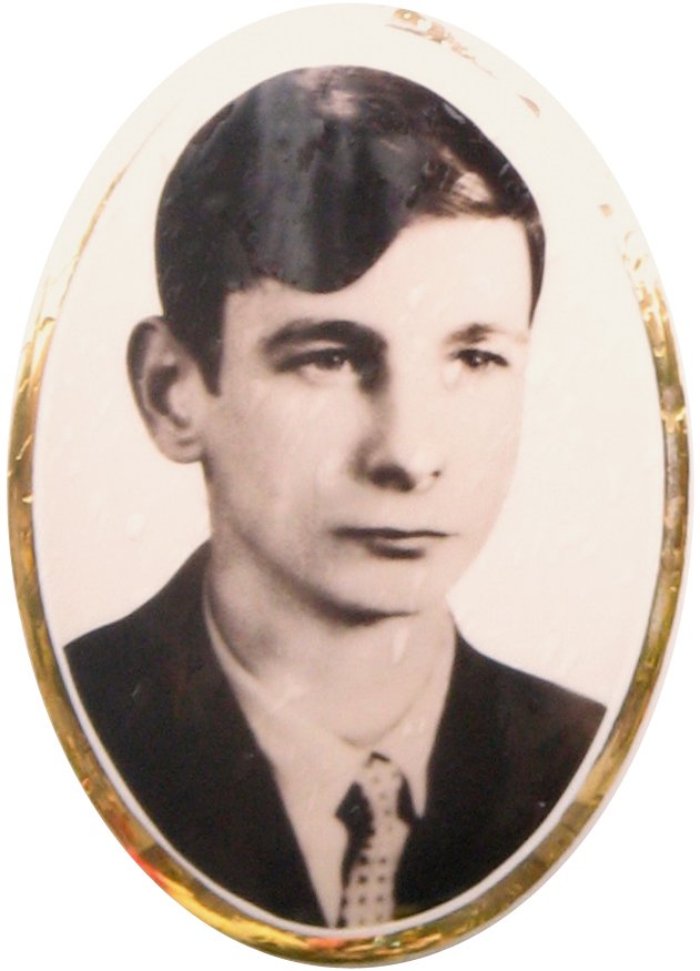 Zbigniew Godlewski's Portrait on his gravestone