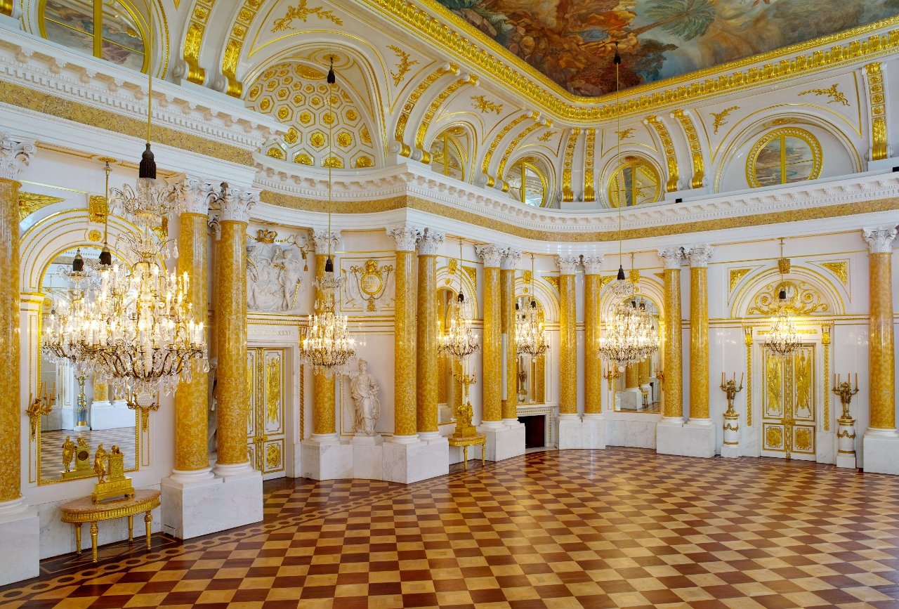 Guided tours of the Royal Palace - The Royal House of Norway