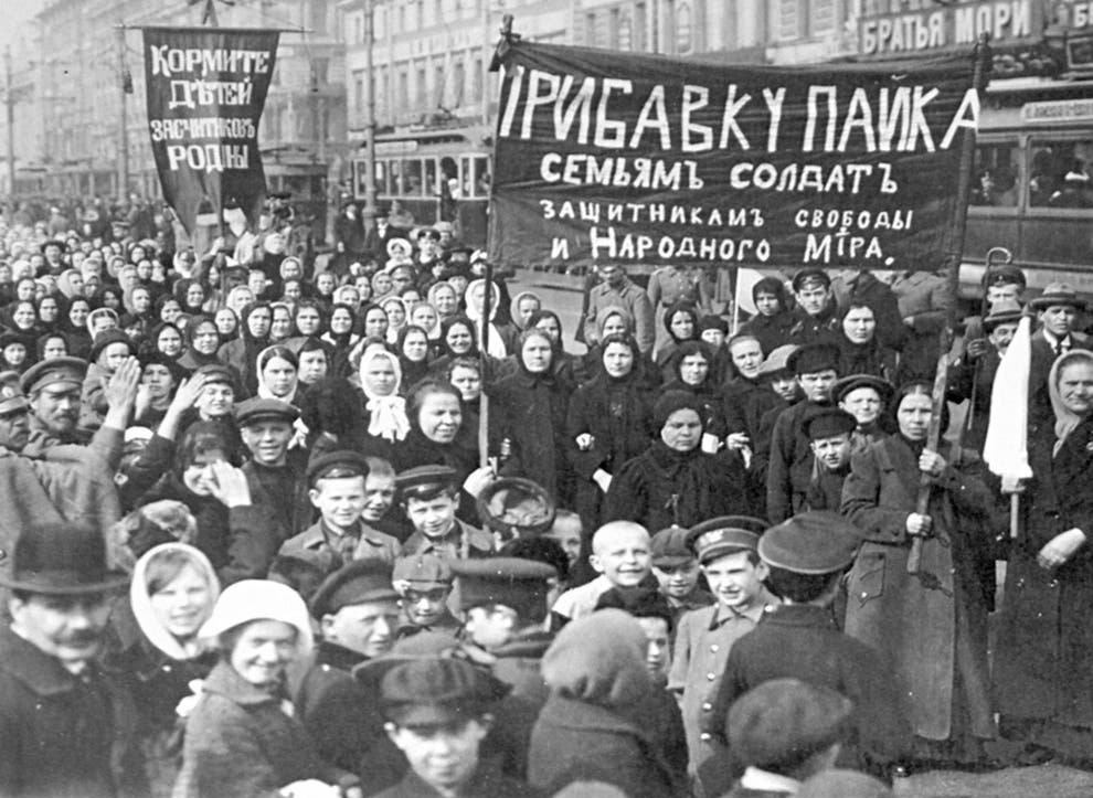 International Women's Day in Russia, St Petersburg, Feb 1917 © Public Domain