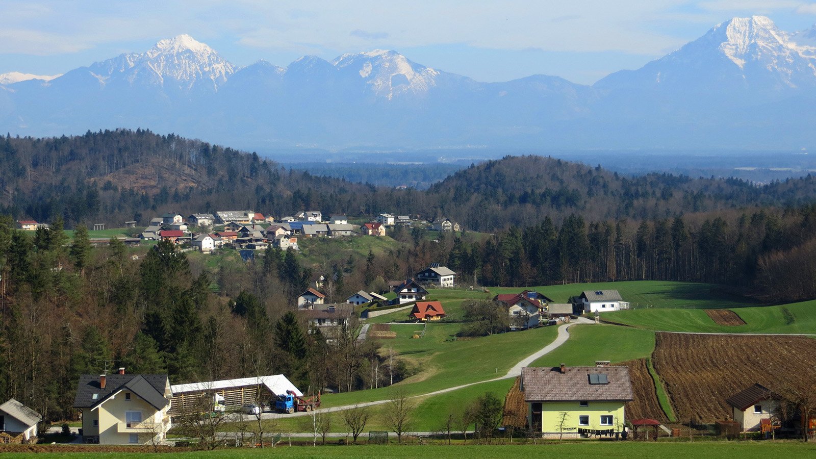 Cycle from Ljubljana to Bled © CC Doremo