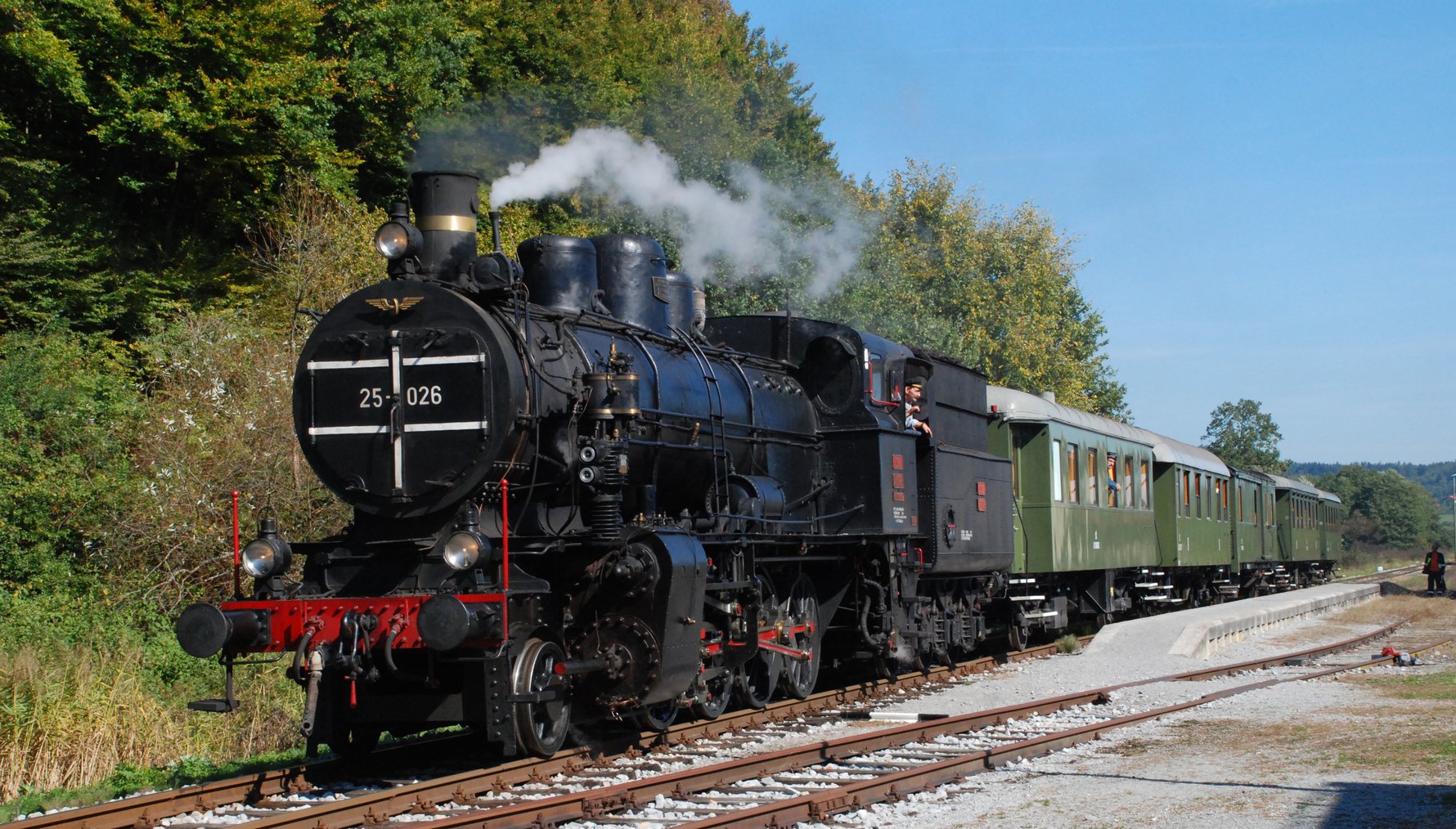 Train from Ljubljana to Bled © CC Ines Zgonc