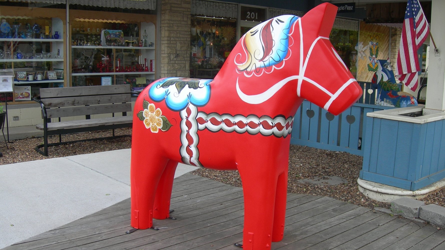 © Jimmy Emerson, DVM Flickr.com CC license Dala Horse