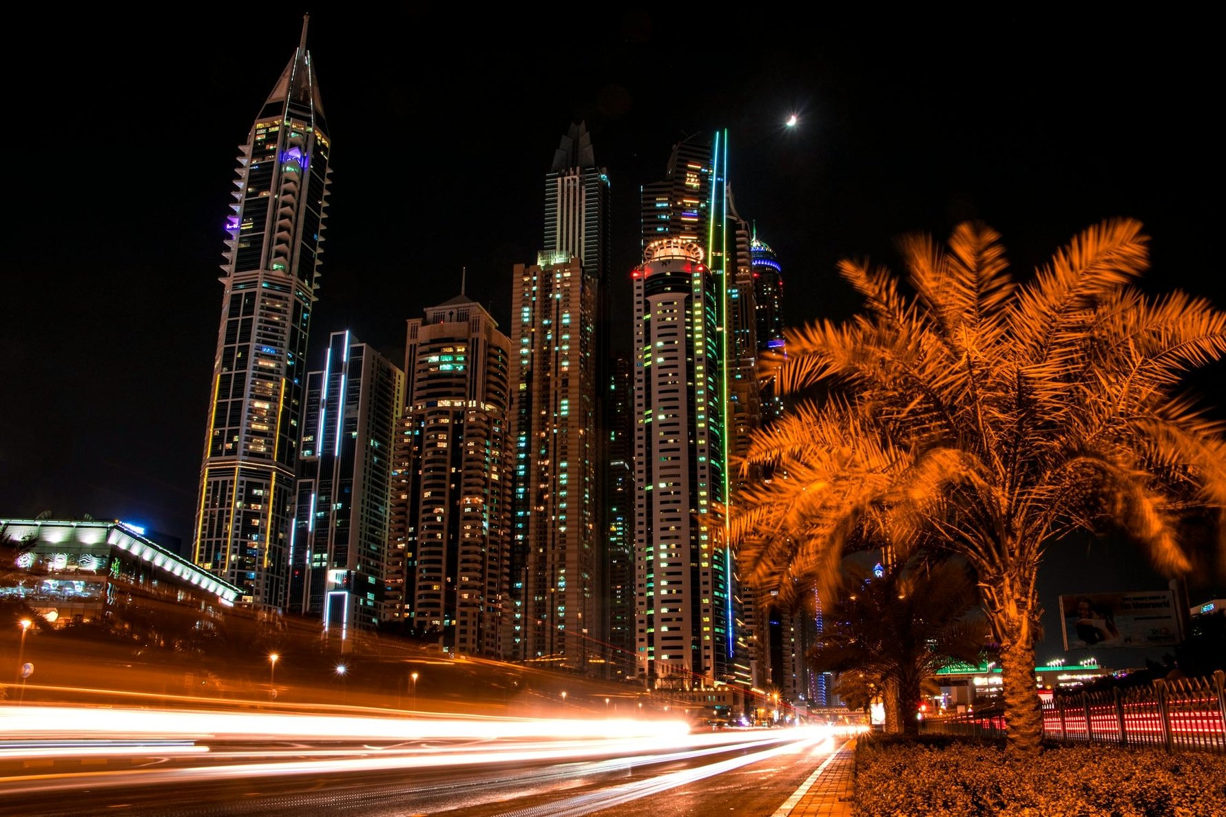 Exploring Nightlife in Dubai