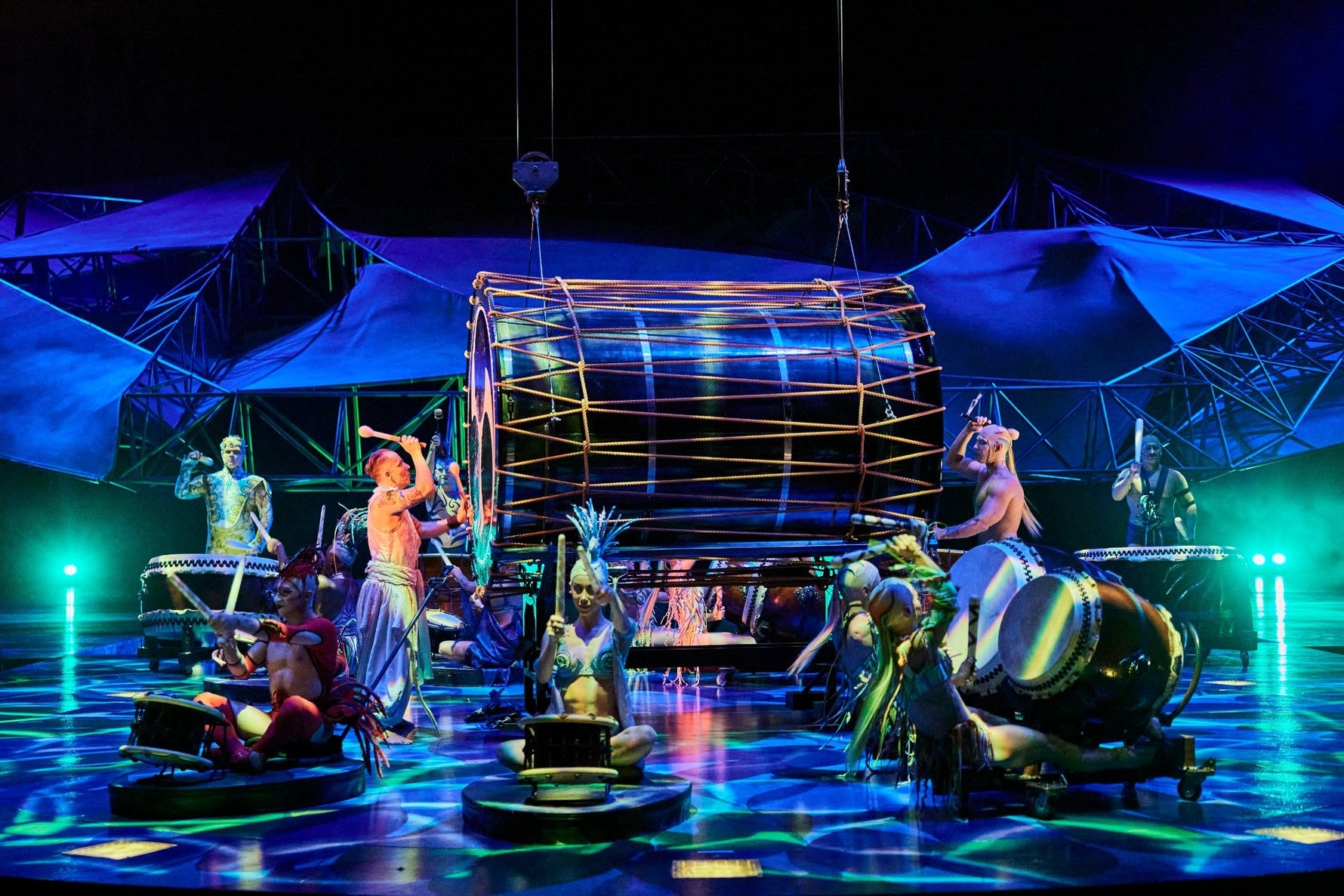 Mystère by Cirque du Soleil - Mystere © Cirque du Soleil FB
