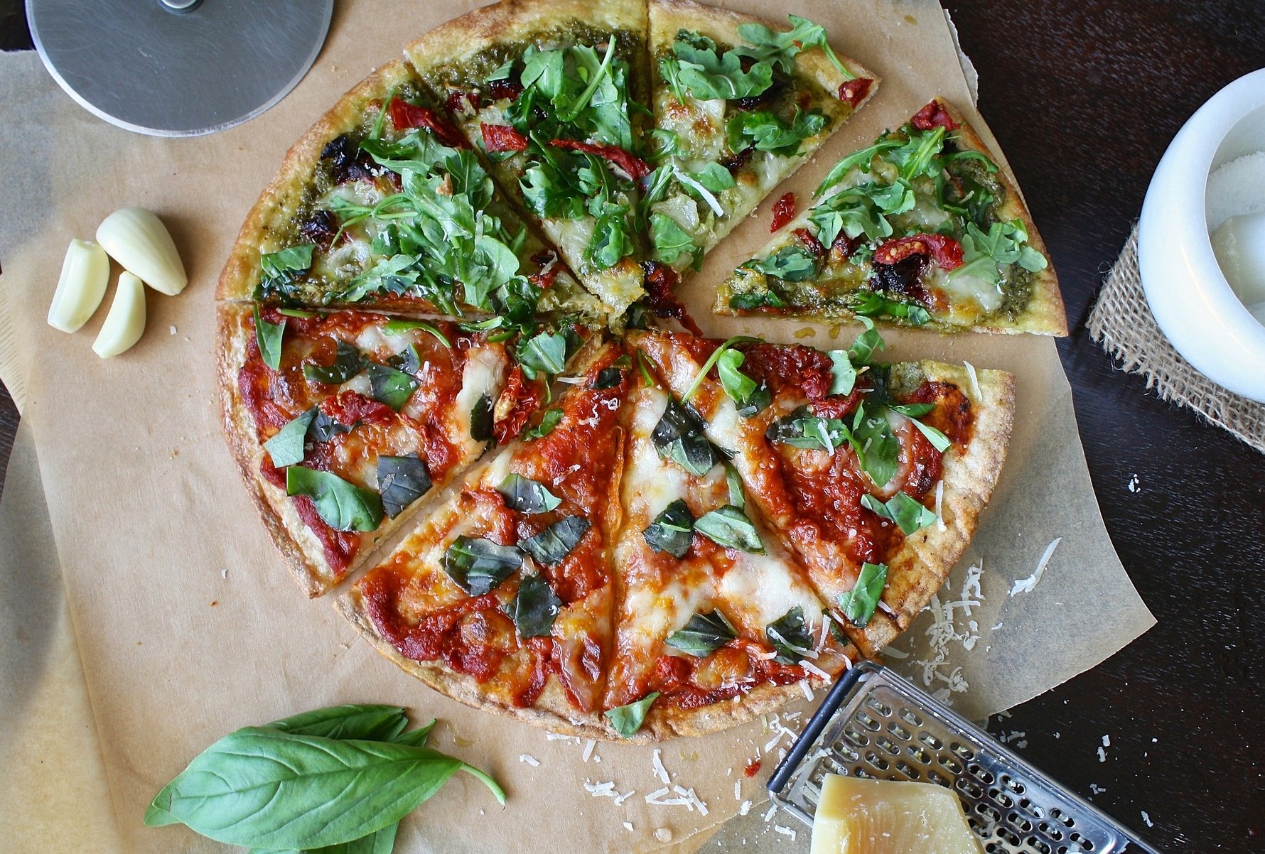 texas olive oil, mediterranean diet - pizza © Aline Ponce / Pixabay
